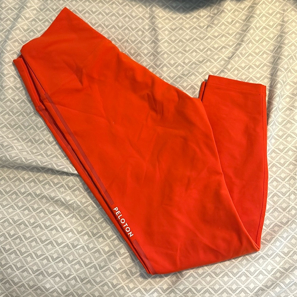**LIKE NEW** Peloton High Rise Leggings